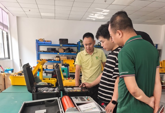聚力電氣發展，共探合作新機 —— 貴陽燎原電氣領導蒞臨武漢凱迪正大電氣參觀考察